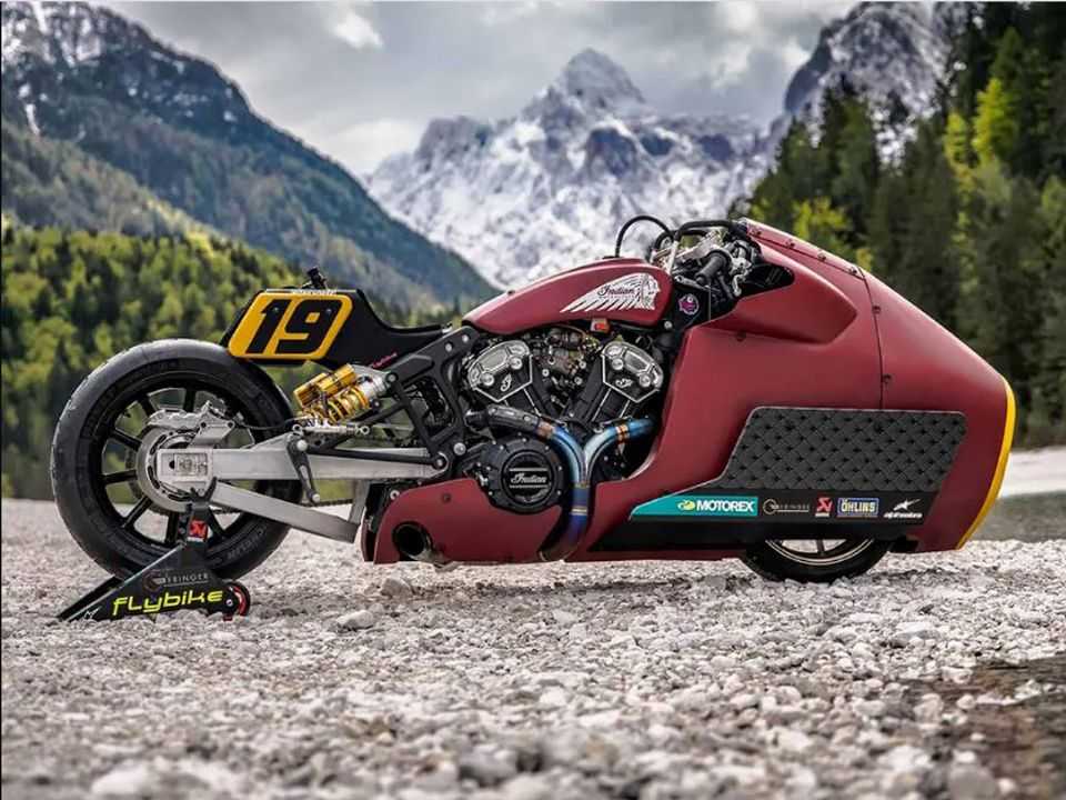 Indian Scout Bobber para competies