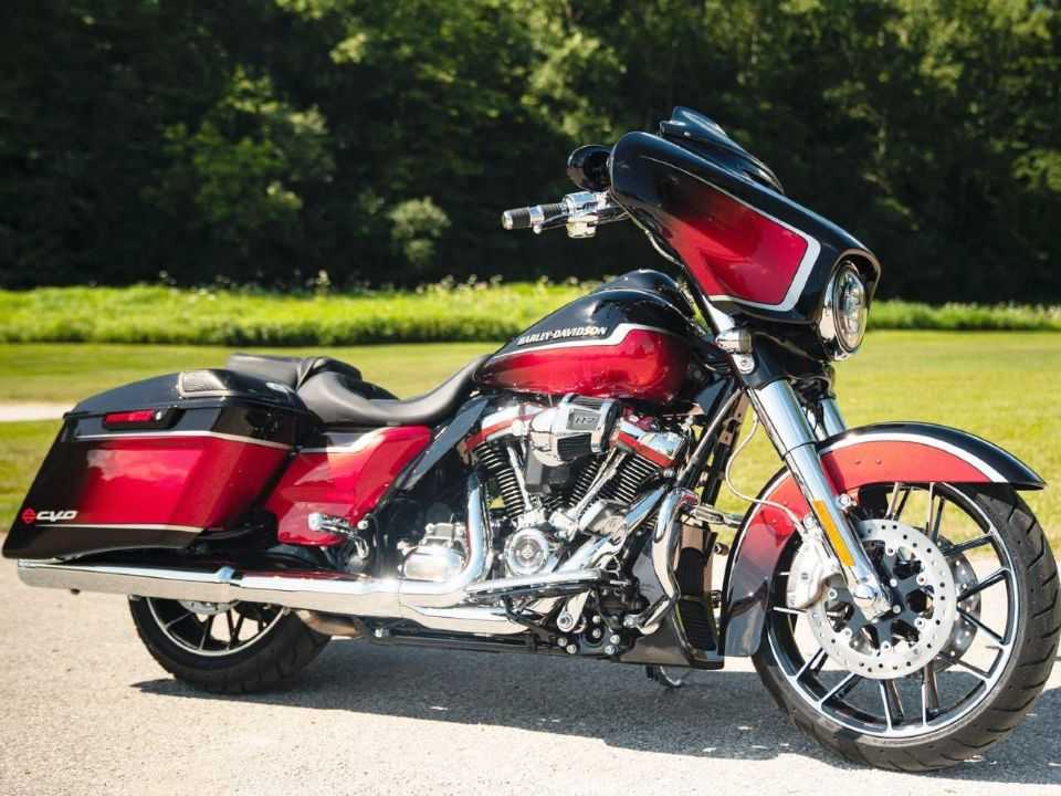 Harley-Davidson CVO Street Glide 2021