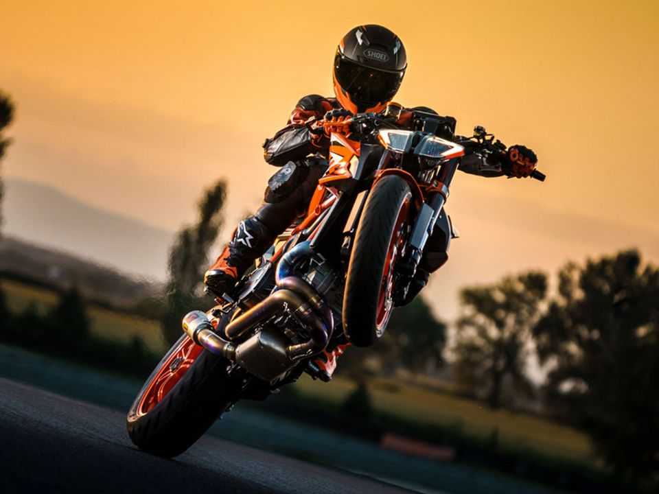 KTM 1290 Super Duke R 2022