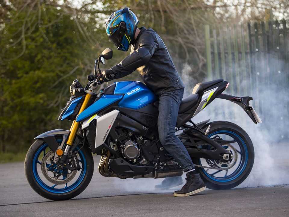 Suzuki GSX-S1000 2021