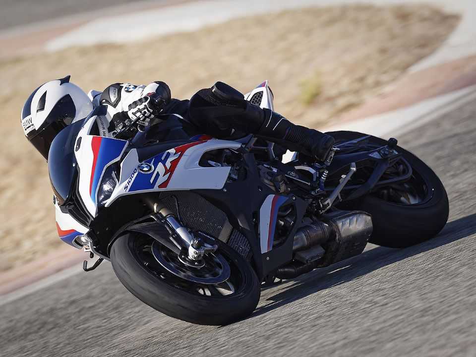 BMW S 1000 RR com o pacote Premium M Carbon