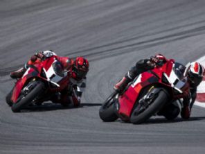 DucatiPanigale V4 R