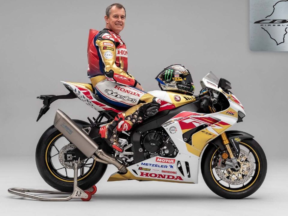 Honda CBR 1000 RR-R Limited Edition John McGuinness 100th Start TT