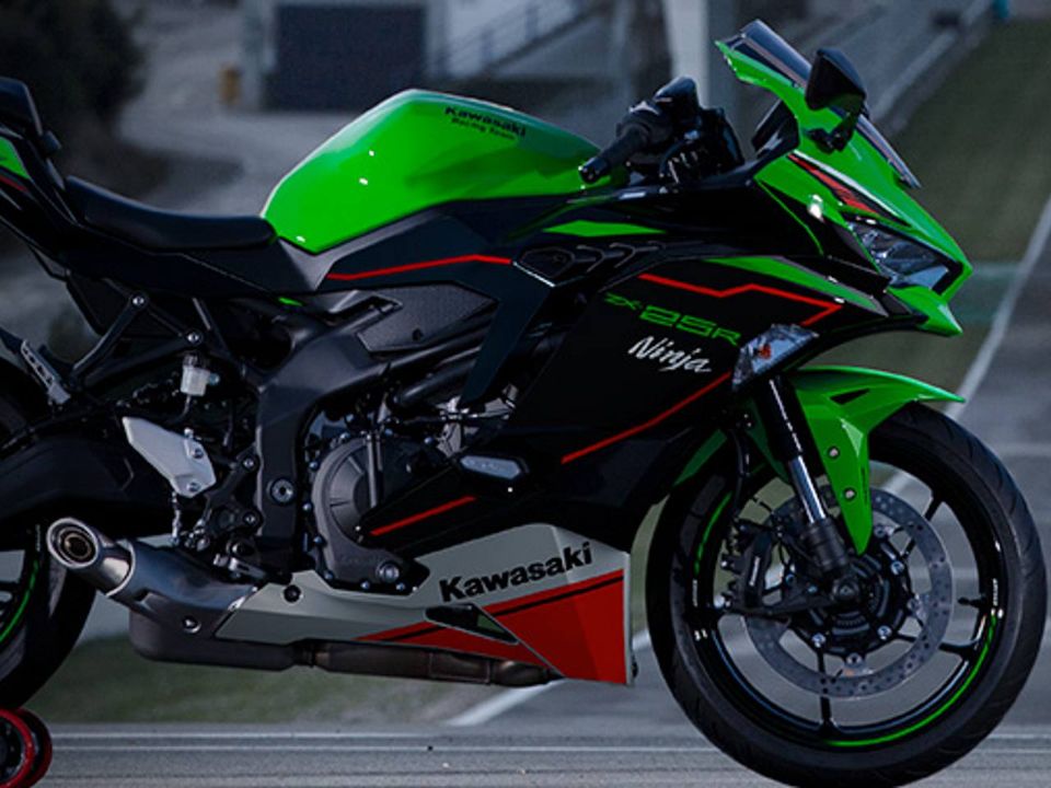 Kawasaki Ninja ZX-25R 2023