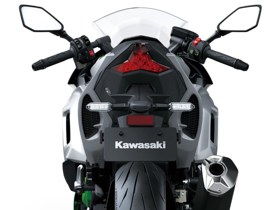 Kawasaki Ninja 7 Hybrid 2024