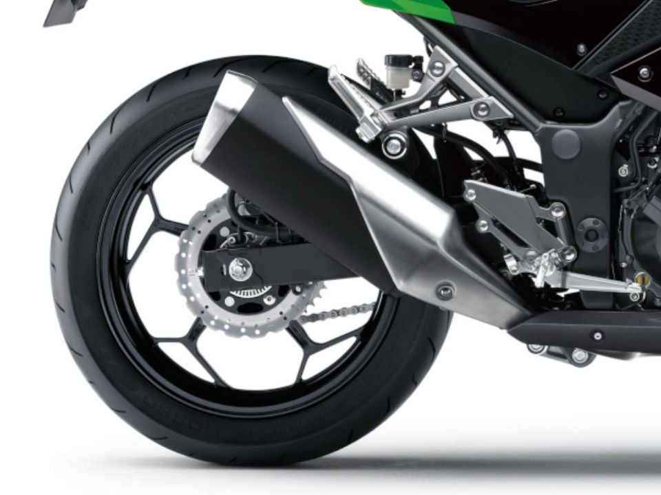 Kawasaki Ninja 300 2023