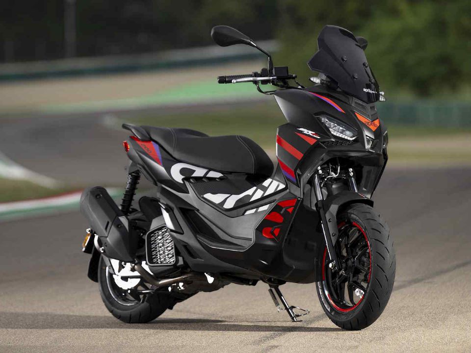 Aprilla SR GT 200