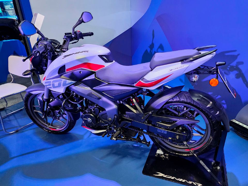 Bajaj Dominar 200 2025