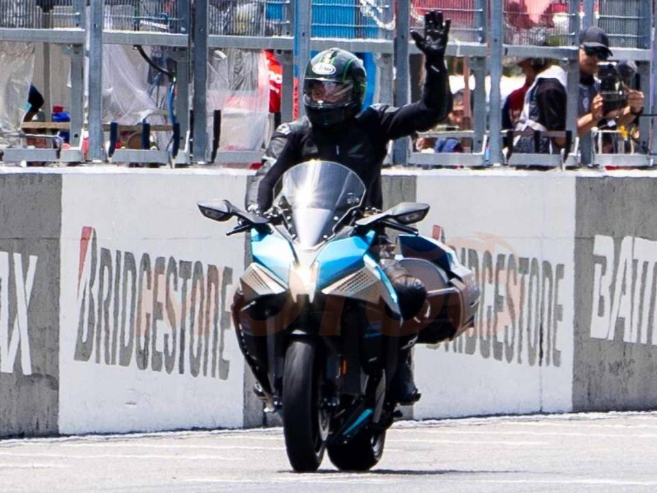 Kawasaki movida a hidrogênio em Suzuka