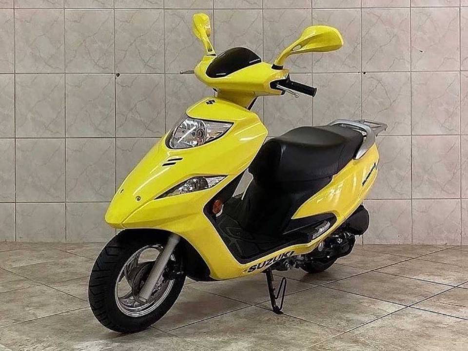 Suzuki Burgman i 2012